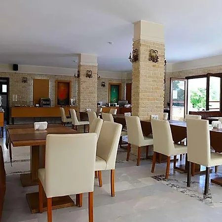 Hotel Binlik 3*